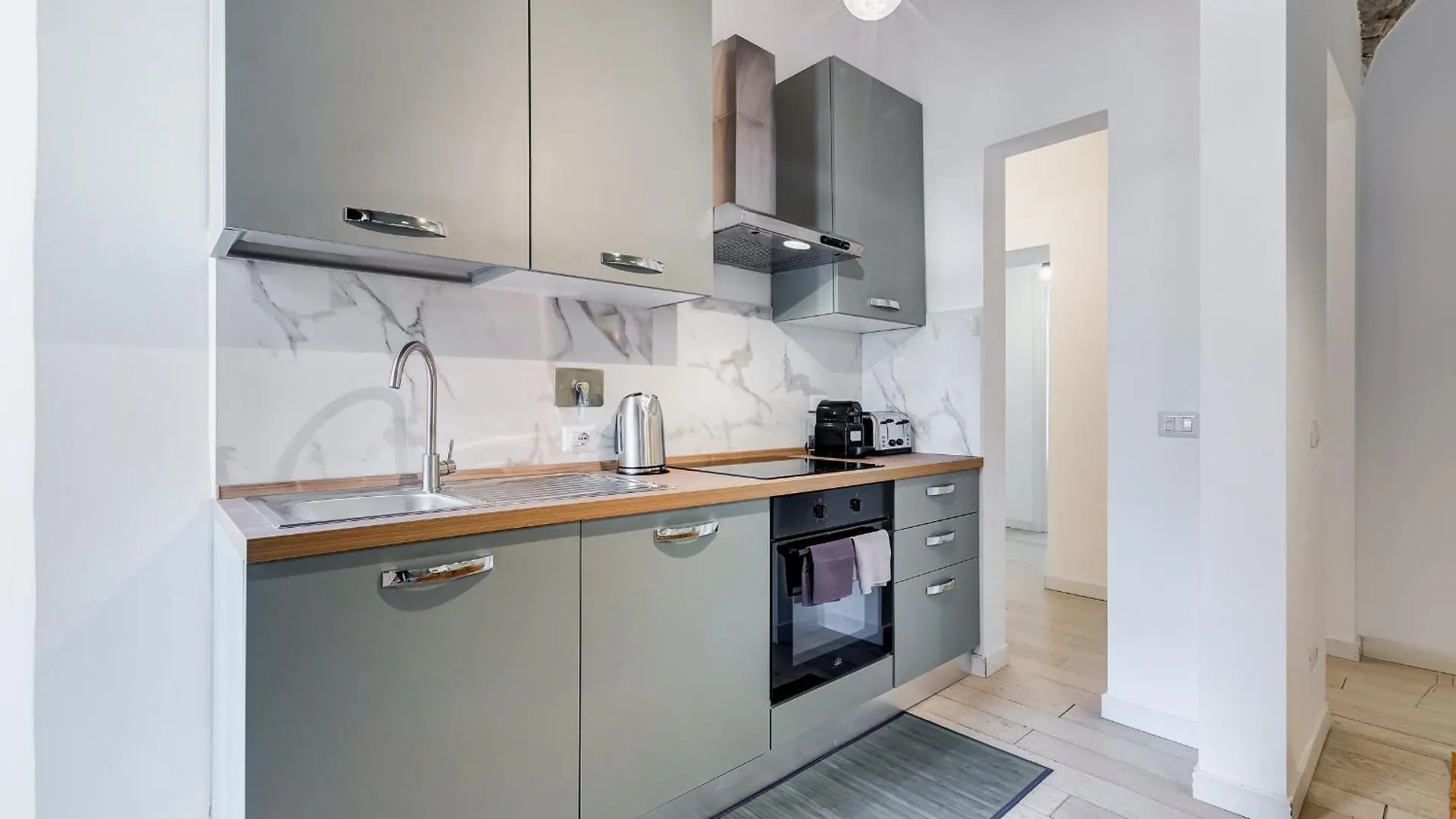 Clemente XII Repubblica House - 3 Bedroom Apartment Rome