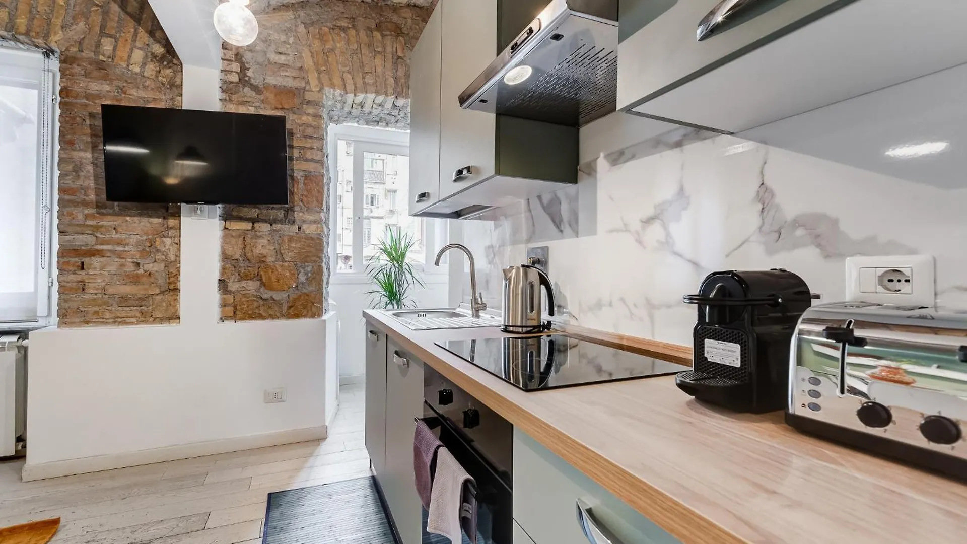 Clemente XII Repubblica House - 3 Bedroom Apartment Rome